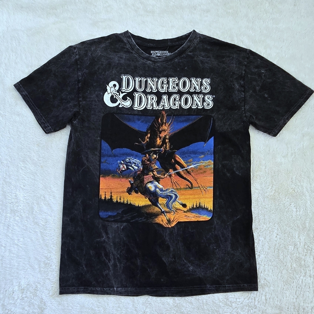 MAD😡 Engine Global LLC Dungeons🏰⛓️ & Dragons🐉 Graphic Tee👕 - NWOT - Picture 8 of 13